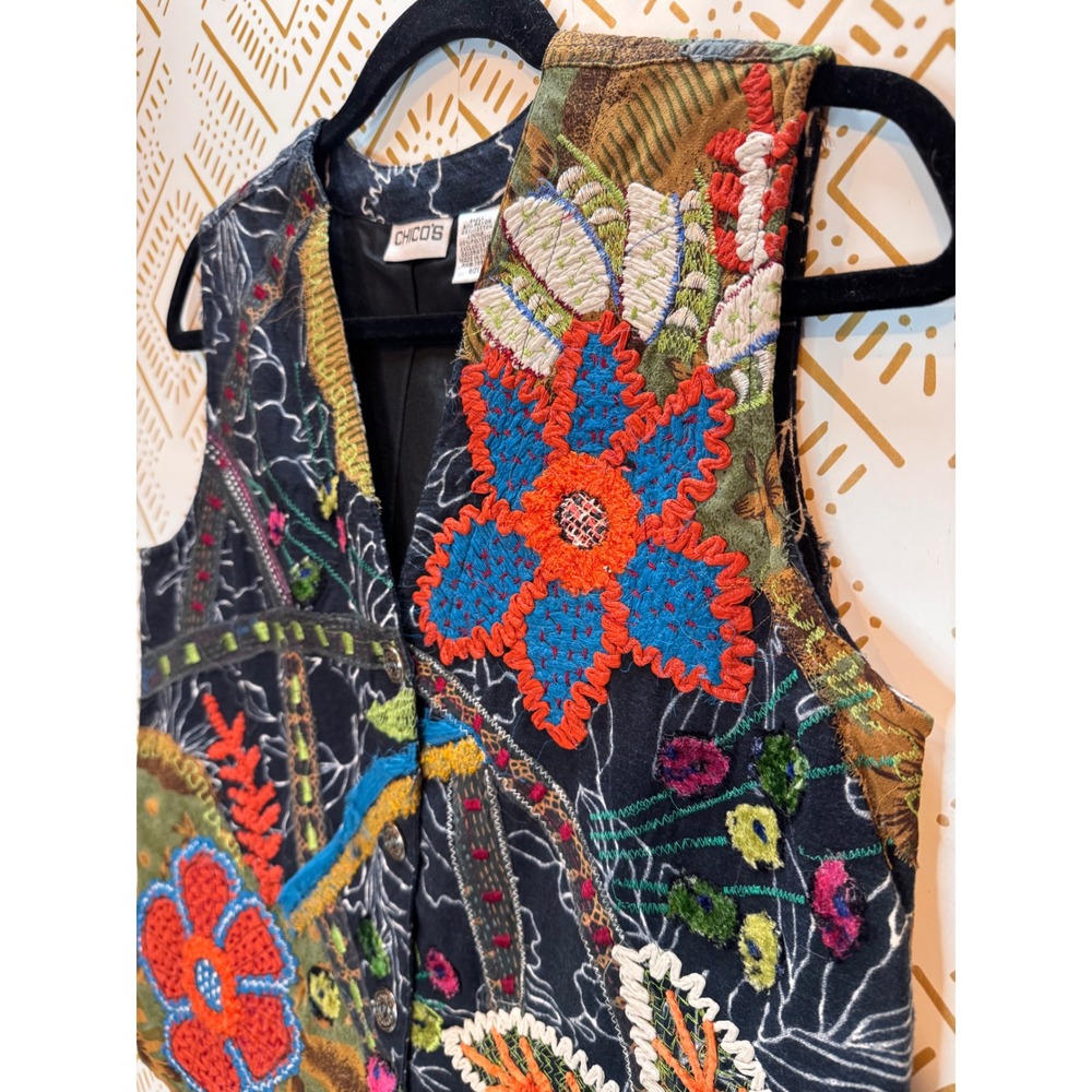 Vintage Chico's Vest S Embroidered Floral‎ Patchwork Boho Art Wear Hippie Artsy - Picture 2 of 10